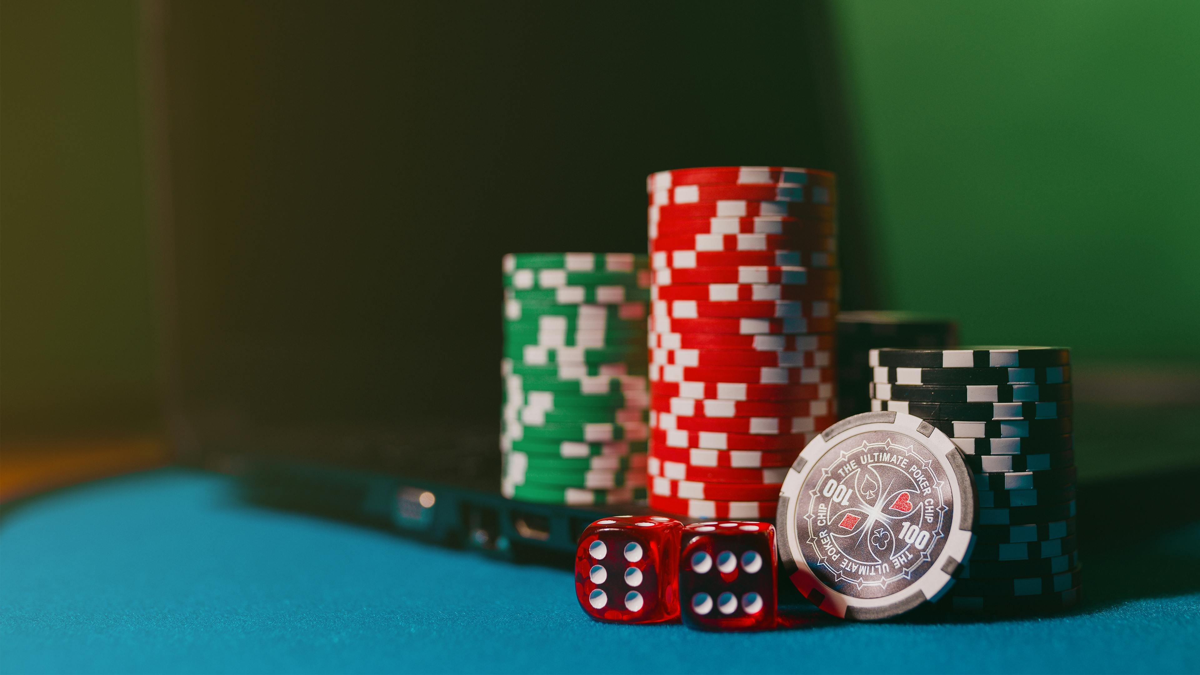 Antarmuka roulette dealer langsung dengan panel kontrol taruhan di aplikasi spin189